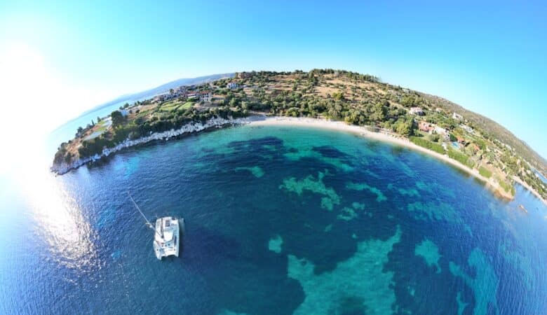 Ankerplatz der BeHappy südlich von Nikiti in der Bucht Paralia Kastri